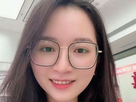 国潮纯电新玩家，天宫06带900V高压平台，年轻人的第一台豪车#天府之约天工作美 #红旗天工搭载900V平台新车型 #总有一抹红守护千万家  #红旗天工05 #红旗天工06