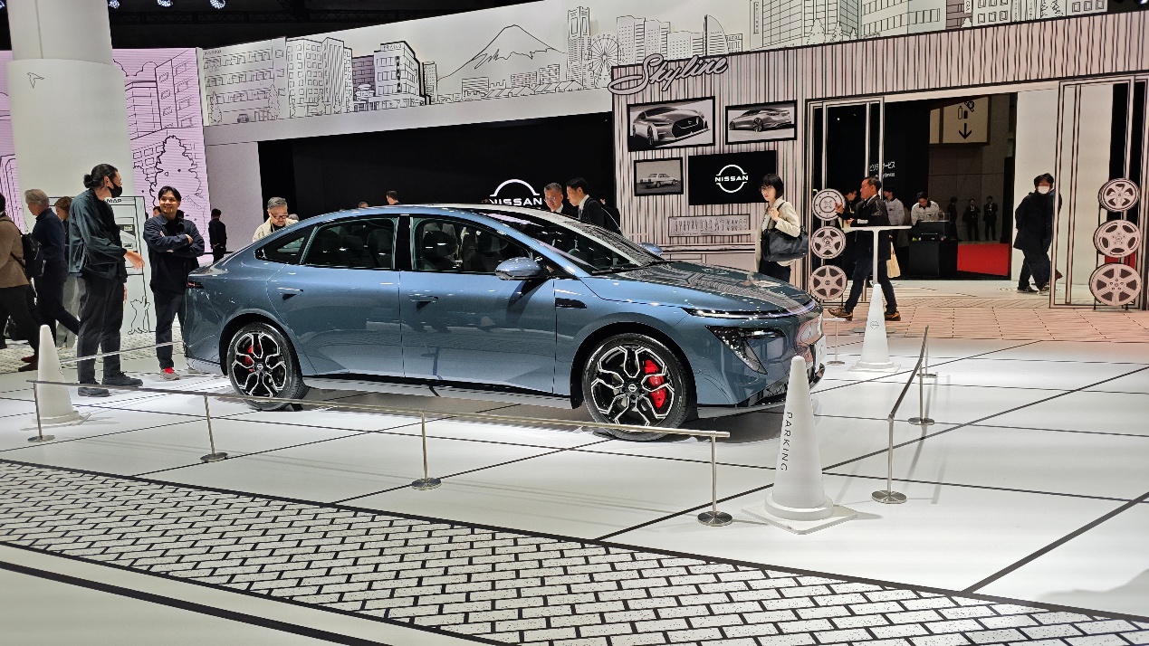 人们在街道上
AI 生成的内容可能不正确。