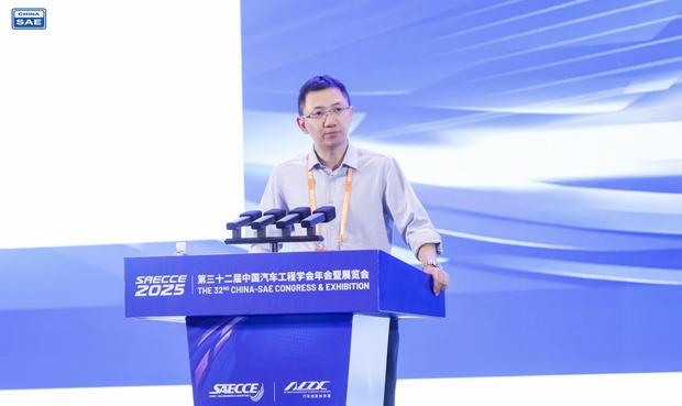 长安汽车潘屹峰：2026年推飞行汽车，2027年上人形机器人