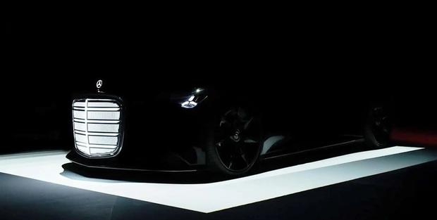 奔驰Vision Iconic概念车首发：发光格栅与立标引领未来设计