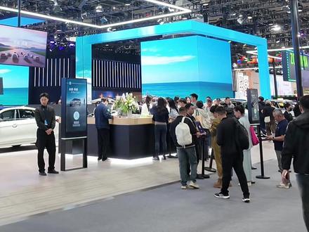 上汽大众的展台藏着什么秘密？我带你看明白 #广州车展 #上汽大众 #上汽奥迪