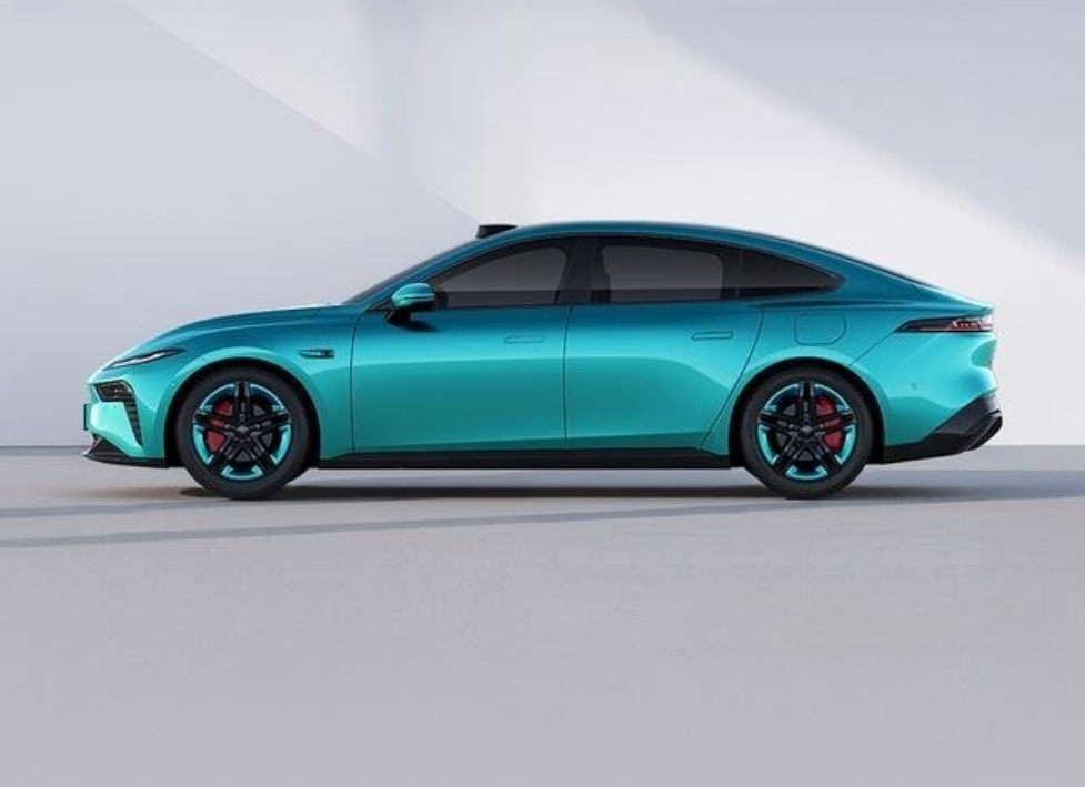 东风奕派eπ007+ 明日正式上市