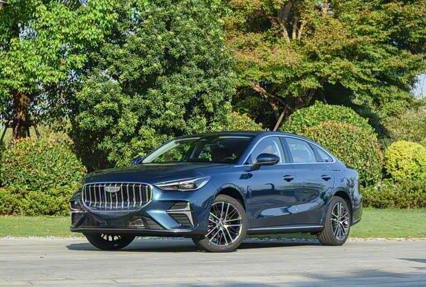 吉利全新帝豪11月5日预售 尺寸加长/换新1.5T