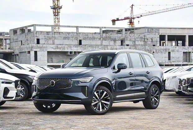 新款沃尔沃XC90上市 售价63.89万元起/配置优化升级
