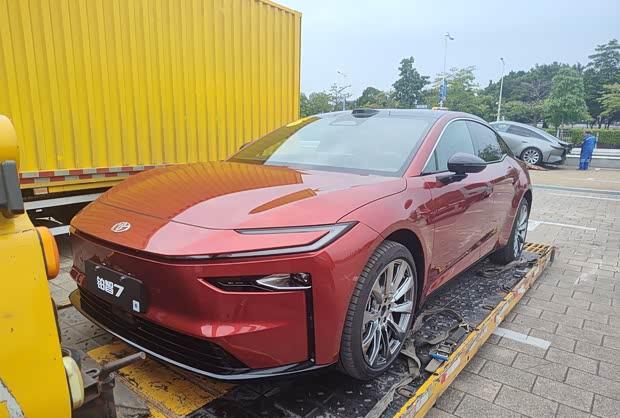 广汽丰田铂智7量产版首发 广州车展亮相