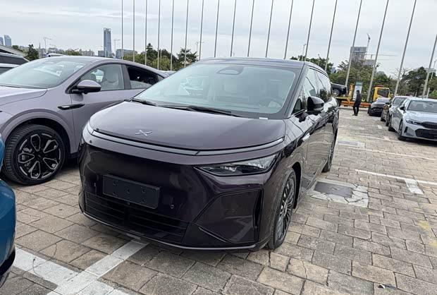 小鹏X9增程版亮相广州车展，续航突破1600公里