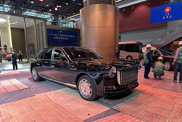 2025广州车展探馆：国礼“丹霞”主题定制版亮相