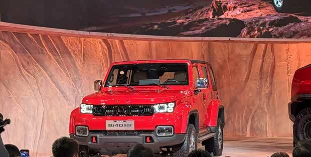 北京越野BJ40探险家亮相广州车展，盲订权益重磅发布