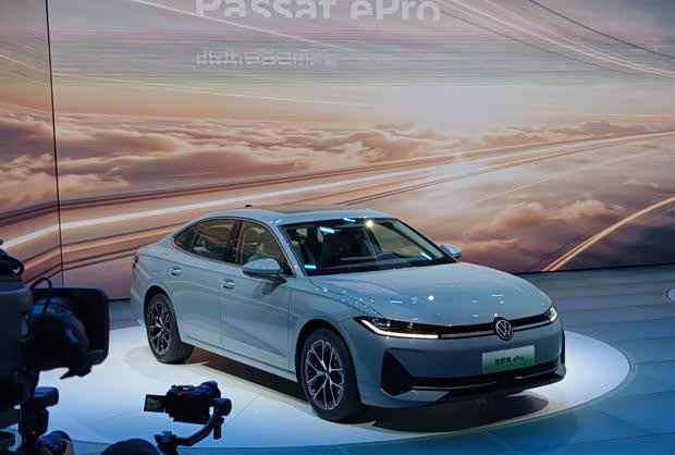 上汽大众帕萨特ePro亮相广州车展 搭载新一代混动技术