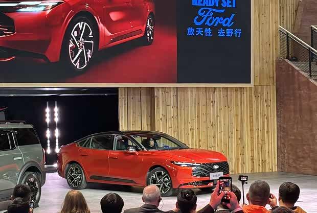 2025广州车展：新款蒙迪欧亮相 2.0T动力升级