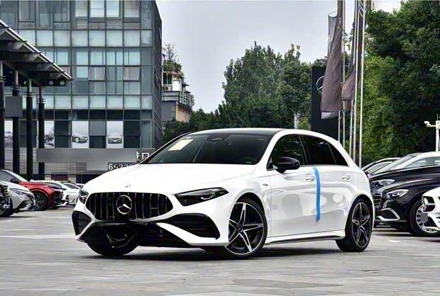 2026款奔驰AMG A级正式上市 售价40.51万元起