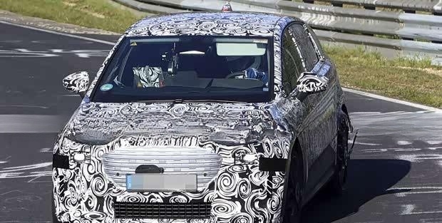 奥迪SQ2 e-tron谍照曝光，跨界造型抢眼