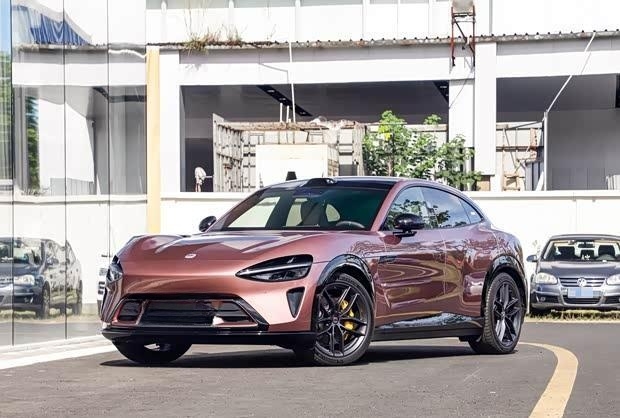 小米智驾新功能上线：紧急转向辅助11月25日全面推送