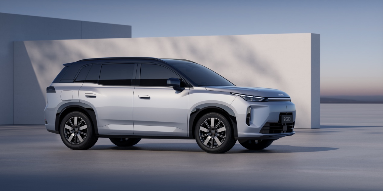 埃安i60开启预售 12.68万起，综合续航1240km，定义国民增程新标准