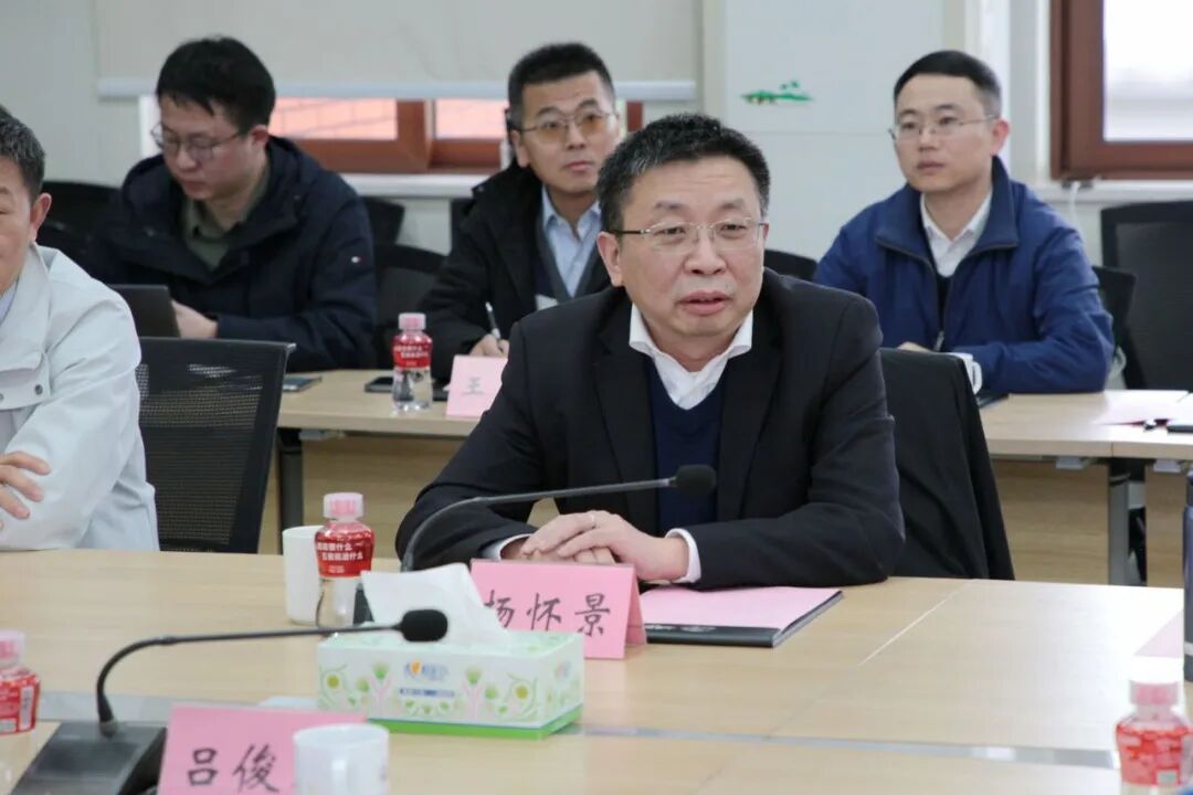 从九阴到九阳，杨怀景仅用半年，填平上汽大通郝景贤三年的“坑”