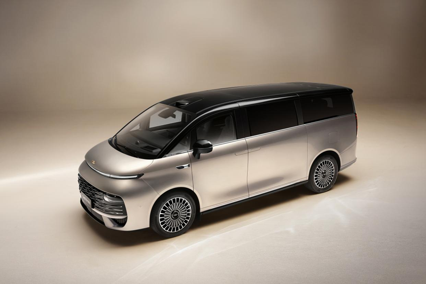 吉利银河V900官图首曝 全新”天马”车标引领高端MPV新豪华时代