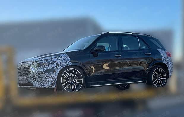 国产奔驰GLE轴距加长实锤！最新路试谍照解析