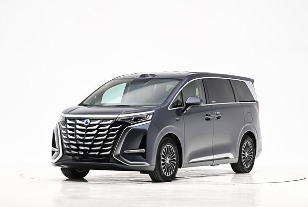 腾势D9全系车型开启重磅OTA升级 智能体验全面进化