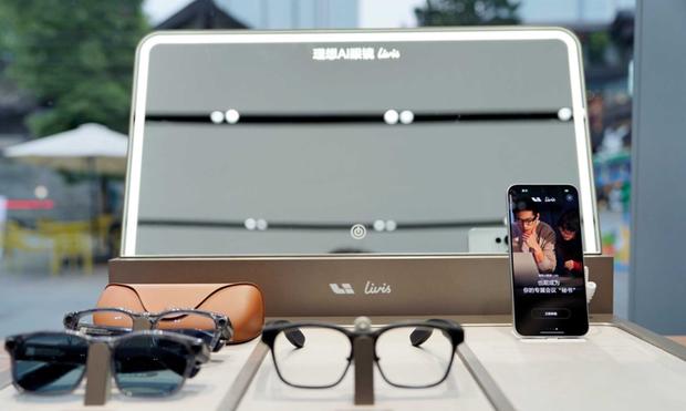 李想跨界造眼镜，汽车主业承压何解？