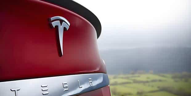 特斯拉2025年Q4交付目标公布：是预警信号还是战略调整？