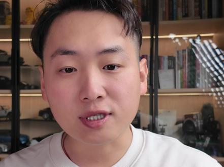 每3分钟卖1台！红旗H5凭啥叫国民神车 聊聊红旗H5这个车2025年的表现#汽车 #红旗H5 #国民神车 #红旗H5销量冠军