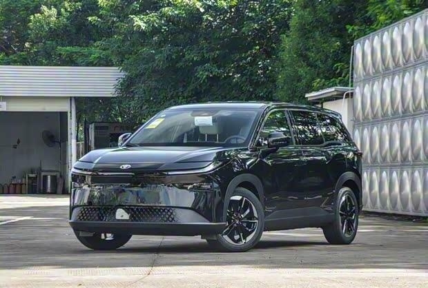 广汽丰田2025年电动化战略：铂智3X扛起销量大旗