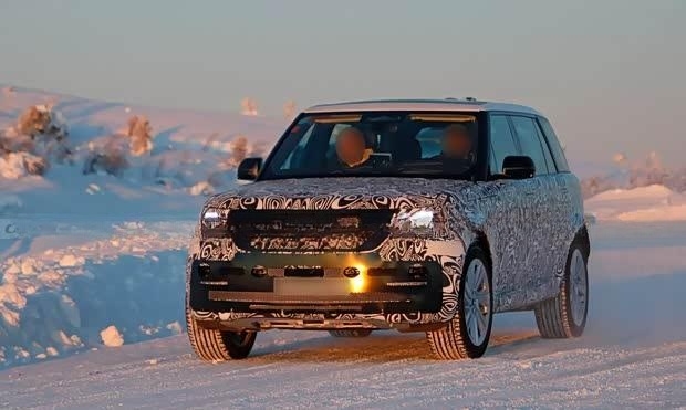 年内亮相 新款路虎揽胜路试谍照曝光
