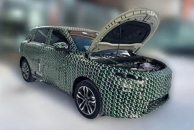 红旗首款纯电轿车谍照曝光 搭载零跑技术平台