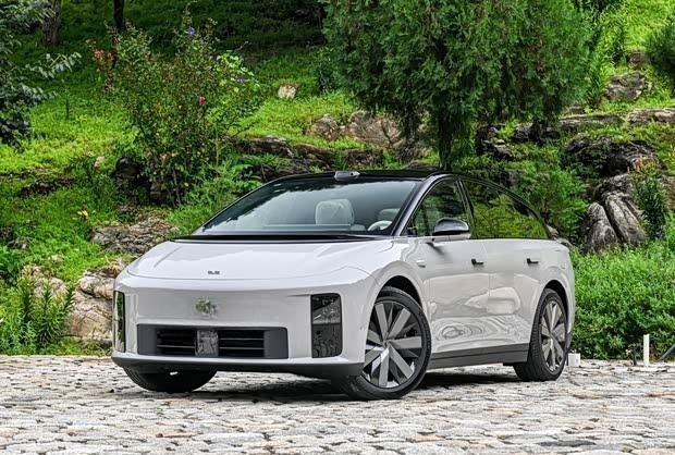 理想汽车2024年财报发布：营收1123亿元，理想L9即将登场