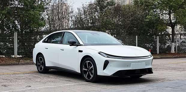 极狐S3换电版申报 最大功率159千瓦