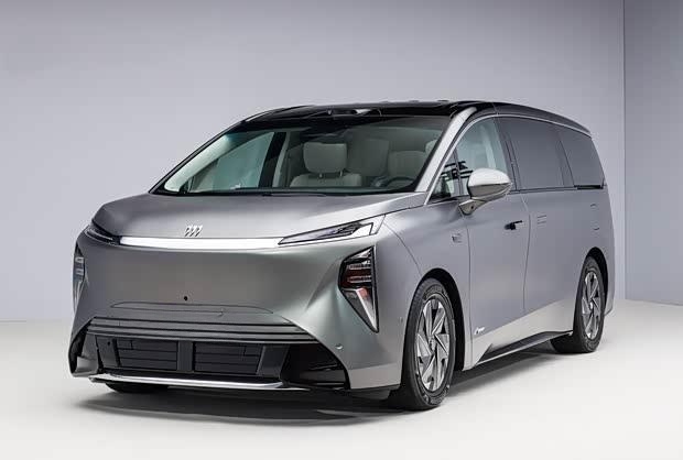 96度电豪华MPV明日登场 重塑智能出行新标杆