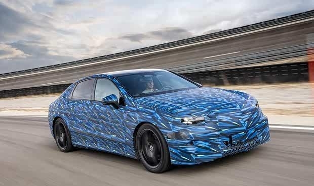 对标Model 3！全新奔驰C级纯电版续航超700公里 4月首发