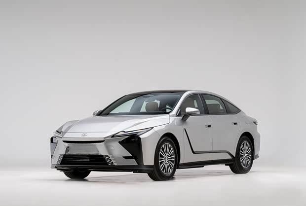 预售30.88万起 全新雷克萨斯ES开启智能新篇章