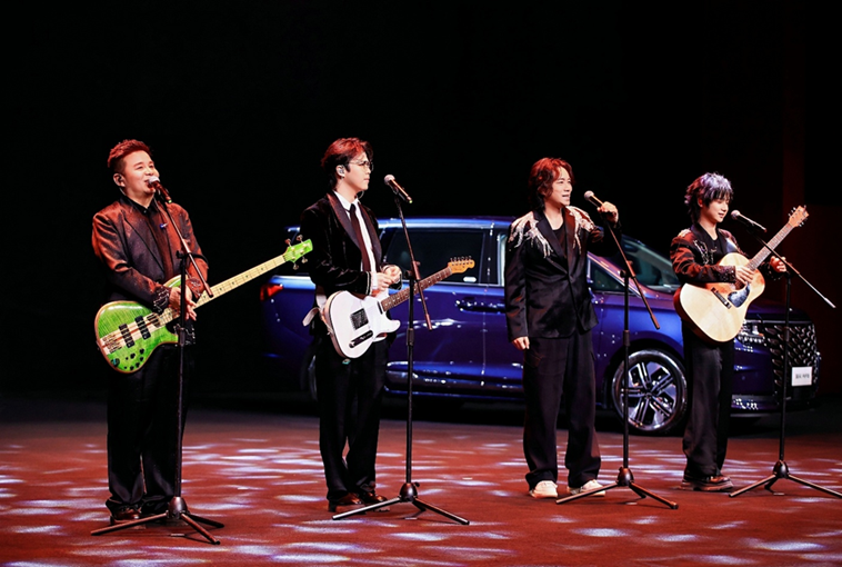 两大经典IP同耀25载，水木年华助阵瑞风RF8悦享系列焕新上市