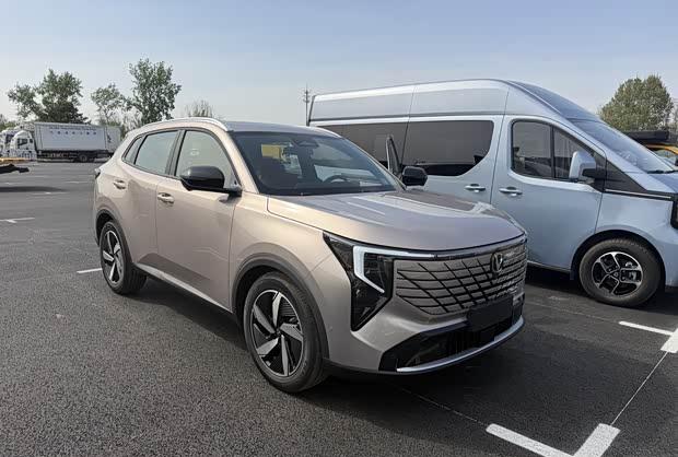 2026北京车展前瞻：长安CS55PLUS混动版亮相