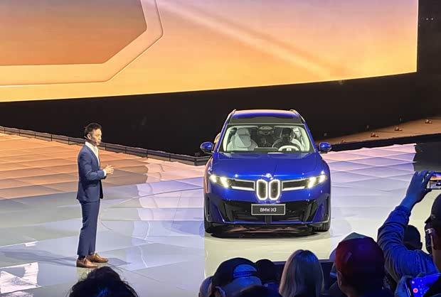 宝马iX3长轴距版亮相：续航超900km 配800V与城区智驾