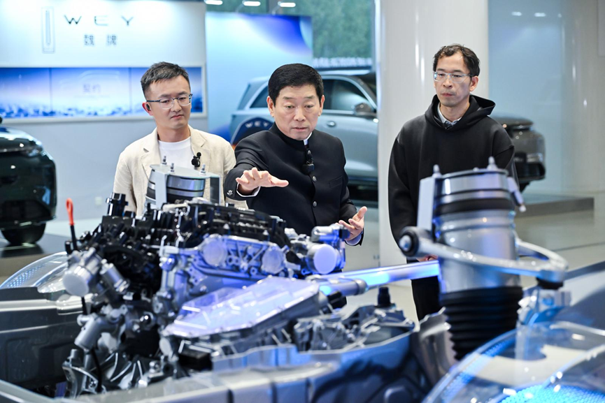 归元S平台全球首发，魏牌V9X以37.18万元起开启AI豪华新时代