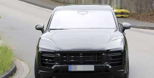 2027年亮相 全新保时捷Cayenne Turbo E-Hybrid动力再进化