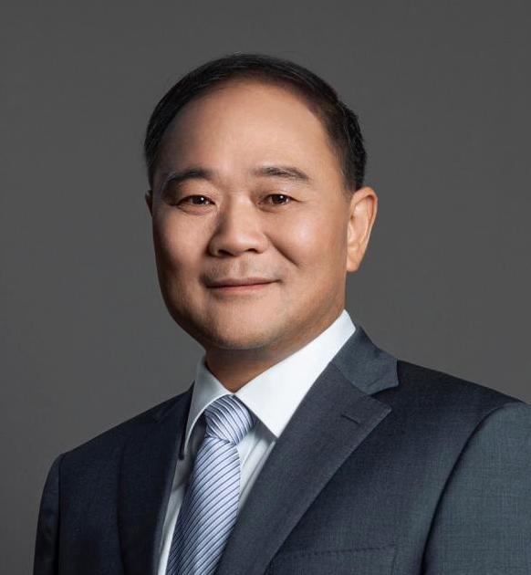 吉利控股架构调整：李书福卸任董事会主席及执行董事