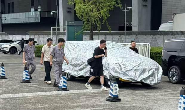 领克20激进套件首曝：大尾翼版实拍图泄出