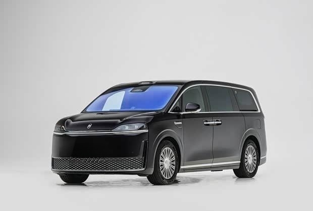智界V9交付破3万台 38.98万起配二排旋转座椅